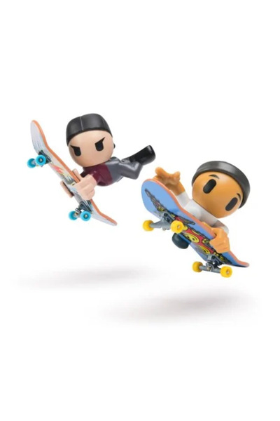 Tech Deck SK 8 CREW BALÍČEK 2 SADY FIGURKY A 9,6 CM ČERNÁ ČEPICE A ČERNÁ HELM