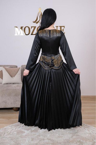 MEZON FASHION Luxurious evening dress with gold embroidery