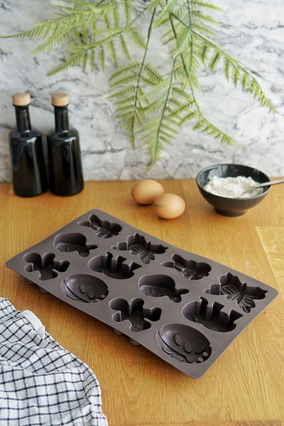 EVLE 12-Piece Cheerful Cookie Mold, Platinum Silicone, Gray