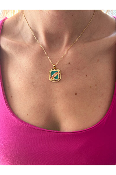 Butik قلادة رايا بمظهر الباغيت وتفاصيل حجرية لامعة، لون ذهبي، شكل ثماني الأضل...