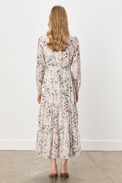 Nihan Çiçek Desenli Eteği Büzgülü Elbise Bej