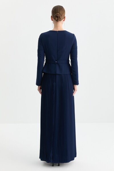 Nihan Taş Detaylı Pilise Etekli Elbise Lacivert