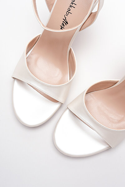 Ayakkabı Ateşi Women's Thin Strap Back Helmet Heeled Shoes Livora Skin