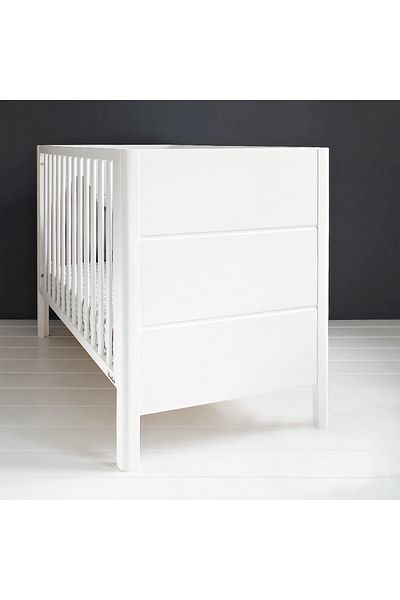 OEM Wooden baby crib, adjustable mattress height, Smooth White 120x60 cm
