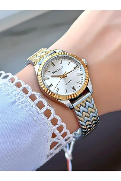 Ferrucci ساعة يد نسائية من ميلانو بمينا أبيض وسوار معدني ذهبي وفضي