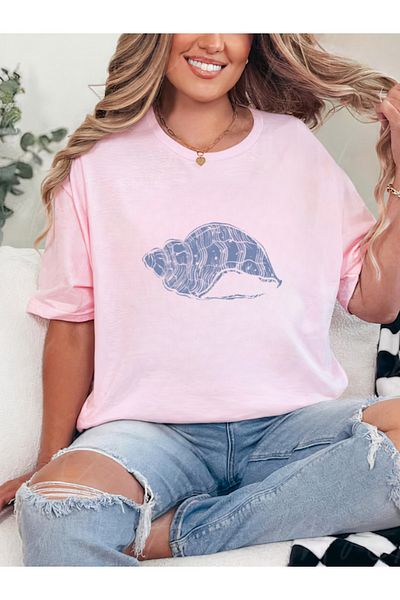 Sarah's Boutique Women's T-Shirt – 100% Cotton – MINIMALIST SEASHELL