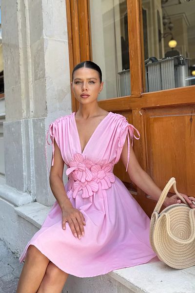 GÜLSELİ Pink Daisy Appliqued Short Dress