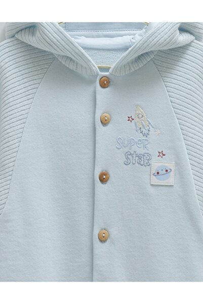 Caramell Erkek Bebek %100 Pamuk Kapüşonlu Tulum - Süper Star Desenli (3-12 Ay)