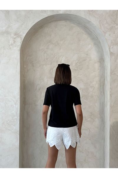 369 etnik butik Black Pocket Detailed T-Shirt & White Embroidered Shorts Two-Piece Set