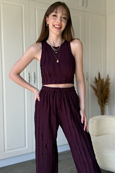 Dilay Gökoğlu Butik Fırfırlı Crop Bisiklet Yaka Mor Pantolon Takım