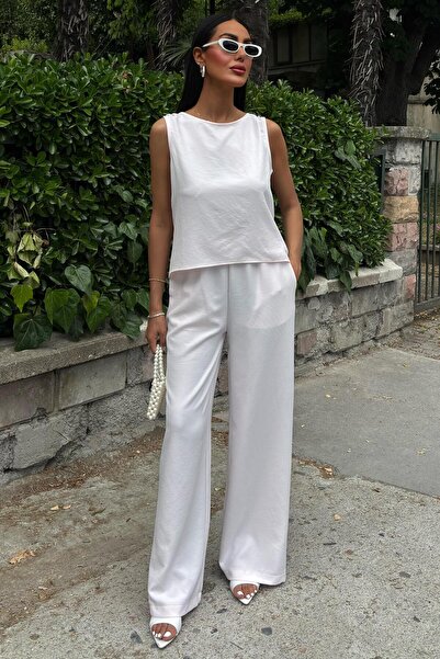 Lijuri Comfortable Suit with Lace on the Back 10165 R11-E-K3