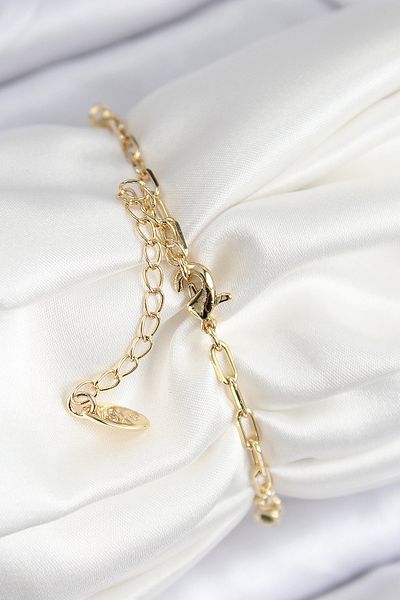 Clariss Brass Zircon Stone Oyster Model Gold Color Women's Bracelet