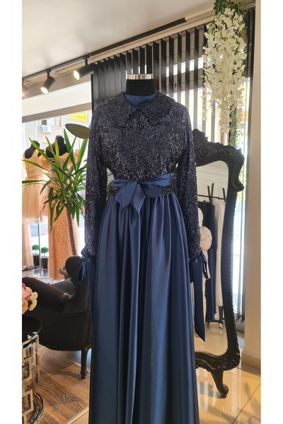 makbuleofficial Lacivert Payetli Bluz Altına Lacivert Saten Elbise