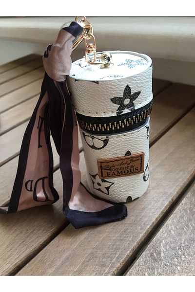 GUNESTAKI White Color Keychain Model Bag Charm Gold Detailed Charm Bag Accessory