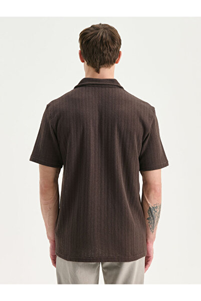 LC Waikiki Ανδρικό πουκάμισο με κοντό μανίκι με κανονική εφαρμογή