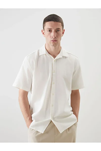 LC Waikiki Sparkling Selections from Shining Store |   Regular Fit Short Sleeve Dobby Men's Shirt