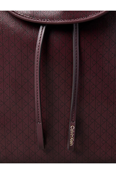 Calvin Klein Kadın Manyetik Kapamalı Ayarlanabilir Askılı Bordo Sırt Çantası LV04F3271G-33H