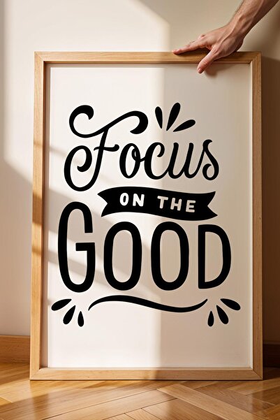 Saturn Concentrează-te asupra binelui - Poster Motivațional cu textul Concent...