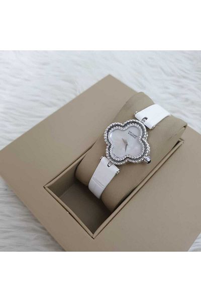 Van Van Cleef women's watch, elegant and distinctive leather model