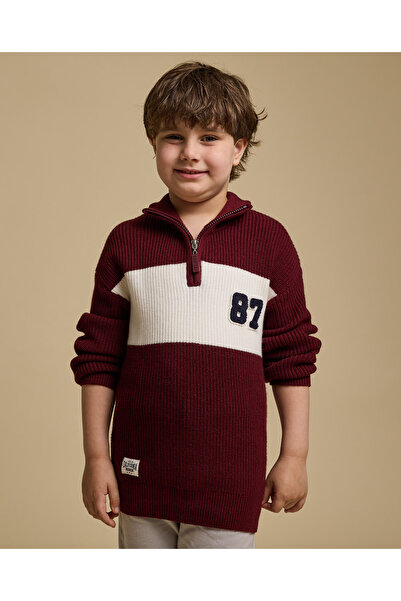 R&B Color Block Sweater with High Neck and Long Sleeves