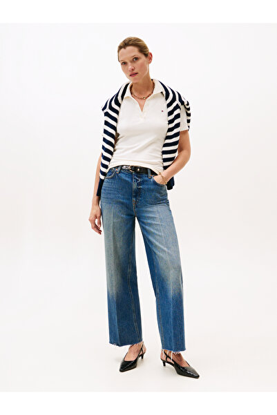 Tommy Hilfiger تيشيرت بولو نسائي من تومي هيلفيغر، بأكمام قصيرة من الحرير العاجي، موديل ١٩٨٥، بتصميم ضيق من بيكيه