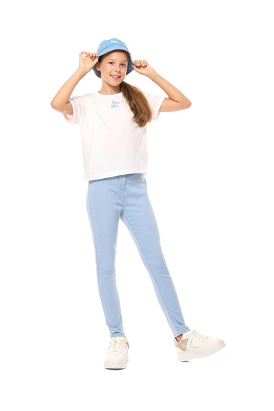 R&B بنطال جينز مغسول بقصّة Slim Fit مع أزرار للإغلاق