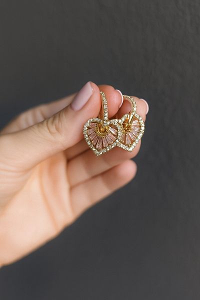 OEM 16K Gold Hoop Earrings with Pink Heart Cubic Zirconia