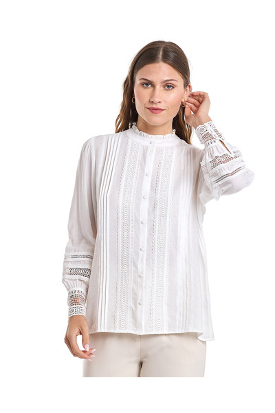 R&B قميص مزين بالدانتيل وياقة قائمة وأكمام واسعة