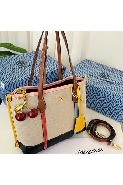 chch High quality shoulder bag