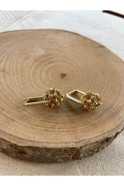 BUNKA Oval Sallantılı Top Dorika Küpe