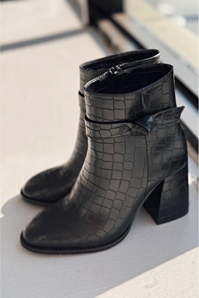 I Love Shoes حذاء بكعب أسود منقوش من الجلد غير اللامع من Oxsend