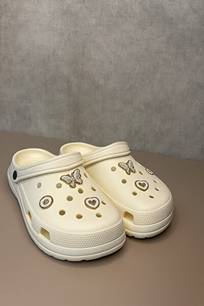 Two Two Comfort Model Non-Slip Sole Slippers with Butterfly & Flower Accessories