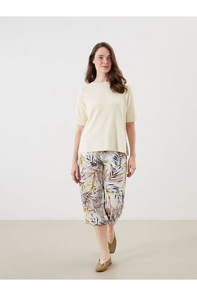LC Waikiki Create Your Style from Uzg Store |   Floral Women's Capri with Elastic Waist