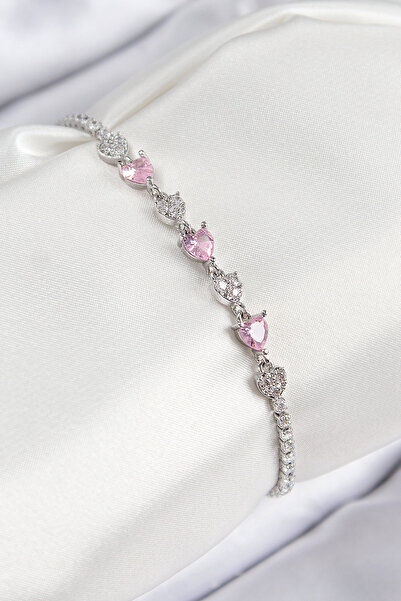 Skygo سوار نسائي من النحاس والزركون الوردي على شكل قلب فضي اللون - TJ-BB7698