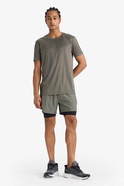 DeFacto New Season Defactofit Slim Fit Slim Fit Crew Neck Quick Drying Breathable Stretchy
