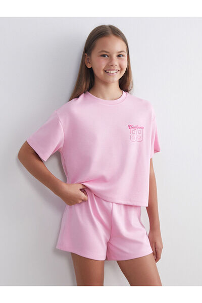 LC Waikiki Create Your Style with Uzg Store |   Crew Neck Printed Girls' T-Shirt and Shorts