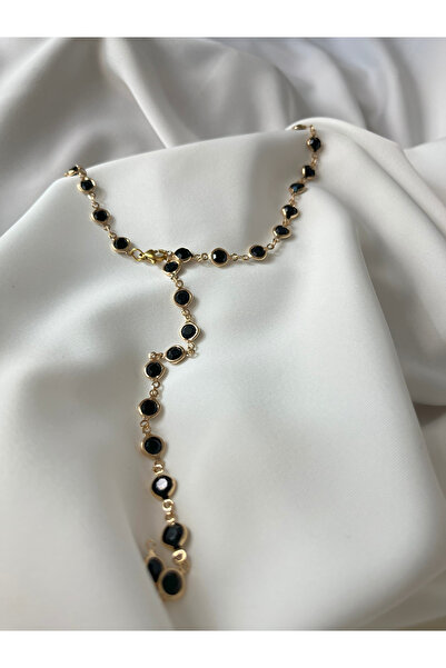 Berilya Aksesuar قلادة دائرية منقوشة باللون الأسود والذهبي على شكل حرف Y