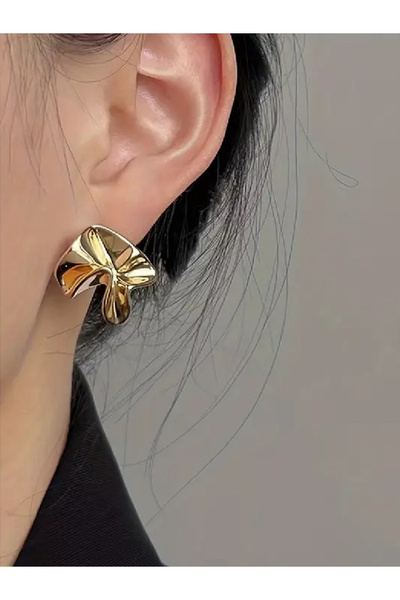 MRK Kadın Asimetrik Şekilsiz Küpe