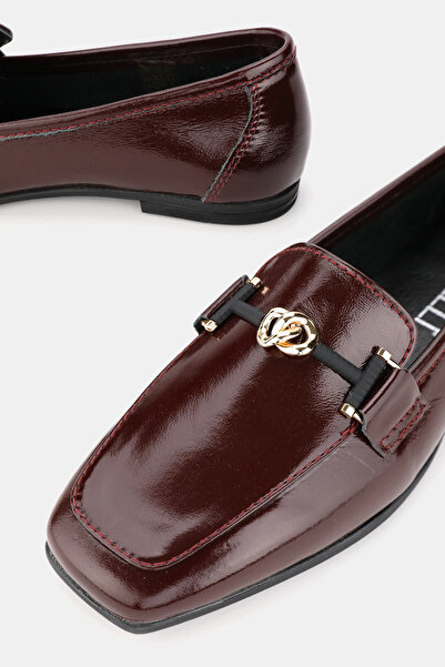 TUNAELLİ KADIN BORDO RUGAN HAKİKİ DOĞAL DERİ 36-41 NUMARA TOKALI BABET