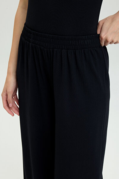 SHEISMONO Ultra Soft Straight Cut Loose Trousers Black