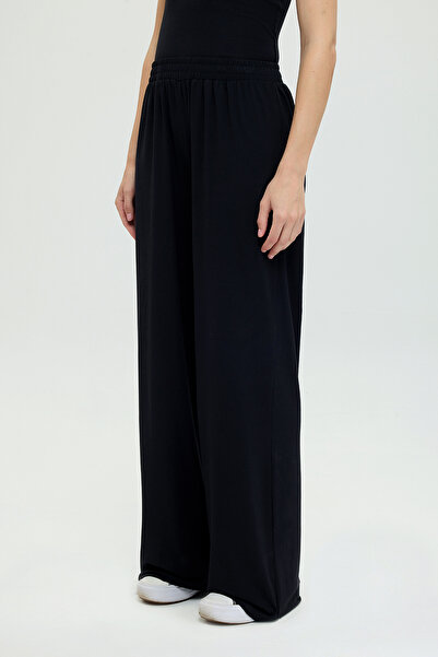 SHEISMONO Ultra Soft Straight Cut Loose Trousers Black