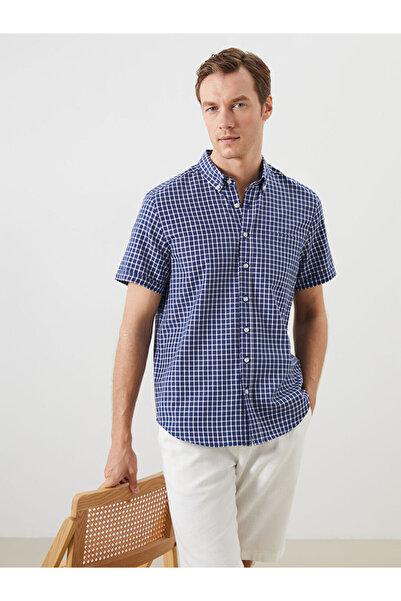 LC Waikiki قميص رجالي من UZG STORE بتصميم ستاندرد فيت بأكمام قصيرة ونقشة مربع...