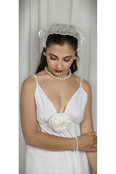 Handmade Betty Bands Lace Triangle Bandana - Vintage Special Day Accessory, Shawl, Scarf, Veil