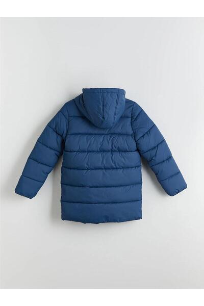 LC Waikiki LCW Kapüşonlu Erkek Çocuk Şişme Mont (W5)