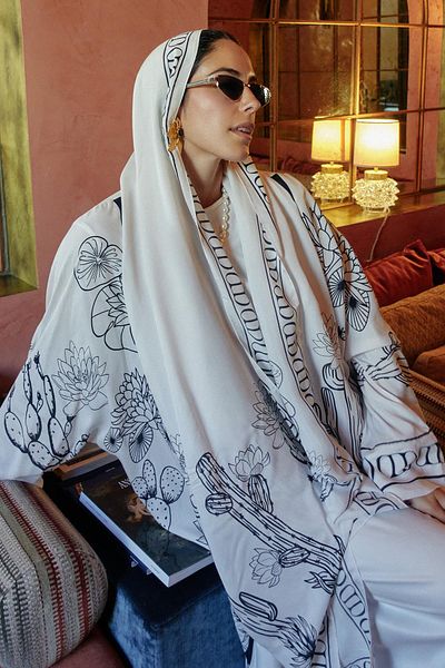 carell Desert C Monogram Flush Shawl Ecru
