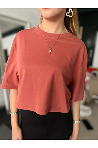 Sheesy Μπλουζάκι Crop πάνω από την κοιλιά