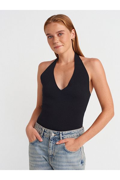 Dilvin 10794 Halter V-Neck Basic Blouse-Black