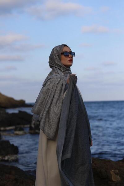 carell Sümeyra Yılmaz's Preference Nilla Cotton Shawl Mist Light Gray