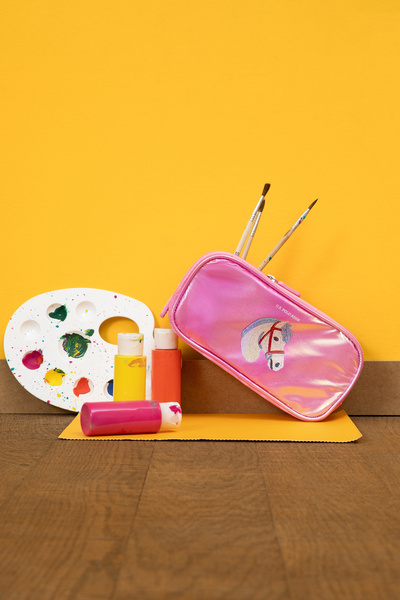 U.S. Polo Assn. حامل أقلام لامع وردي اللون بعيون مزدوجة للفتيات 50315148-VR041