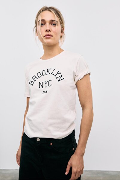 Stradivarius Embroidered slogan t-shirt